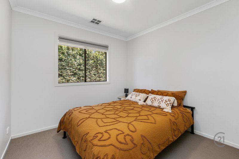 Photo - 7 Truscott Grove, Point Cook VIC 3030 - Image 17