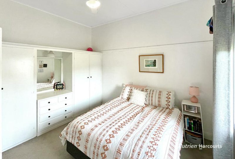 Photo - 7 Tuckett Street, Casterton VIC 3311 - Image 10