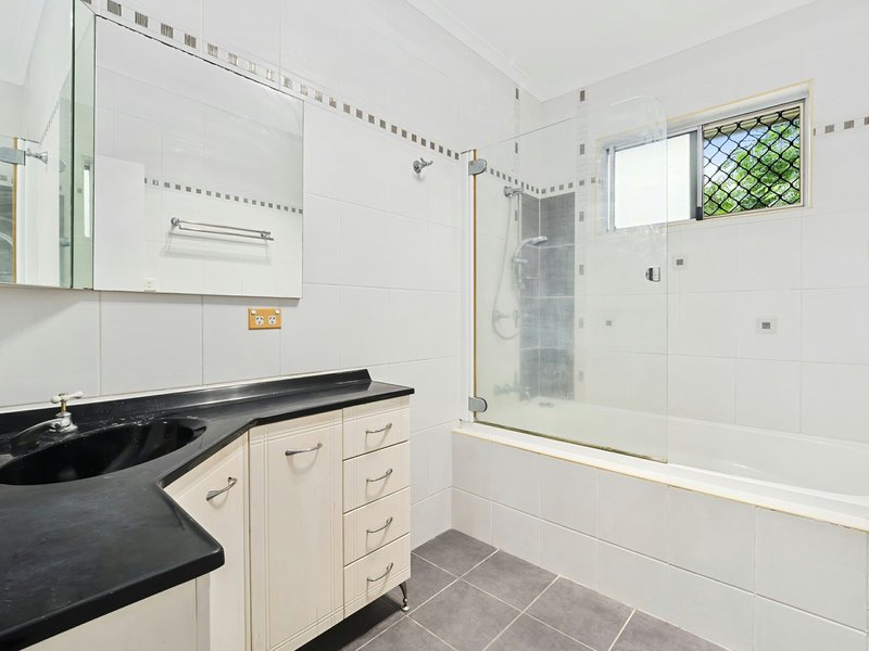 Photo - 7 Tudor Close, Trinity Park QLD 4879 - Image 10