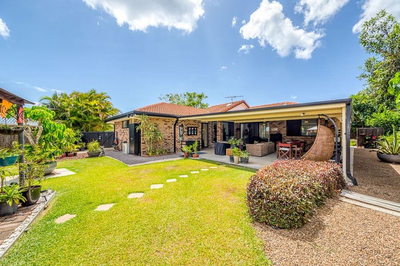 Photo - 7 Tuna Ct , Sandstone Point QLD 4511 - Image 3