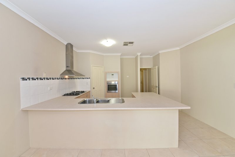 Photo - 7 Tupelo Fairway, Clarkson WA 6030 - Image 14