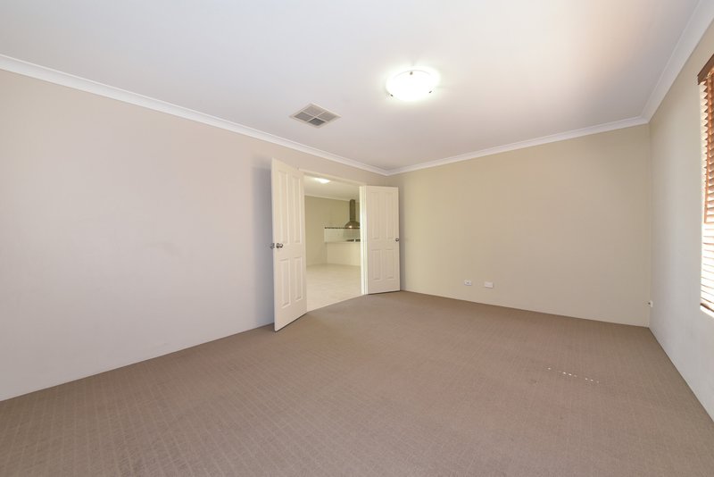 Photo - 7 Tupelo Fairway, Clarkson WA 6030 - Image 18