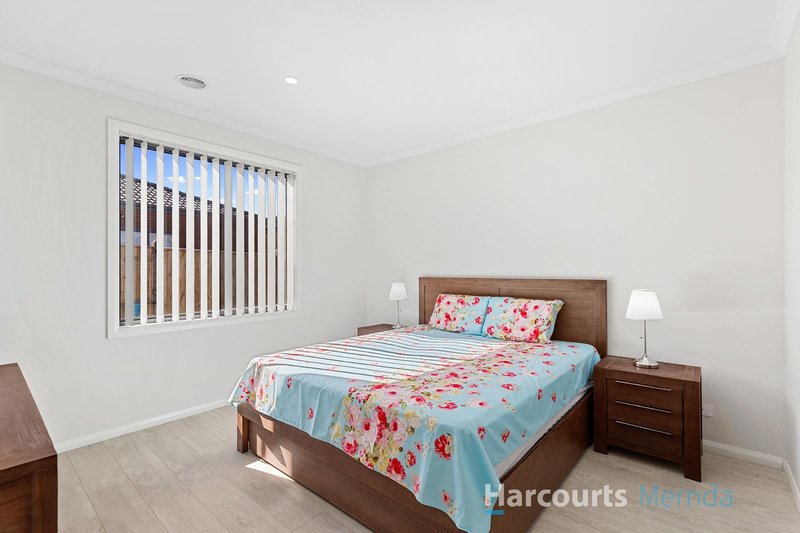 Photo - 7 Turmeric Avenue, Mickleham VIC 3064 - Image 9