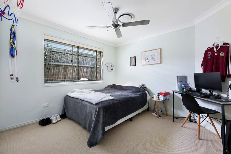 Photo - 7 Turnberry Court, Robina QLD 4226 - Image 13