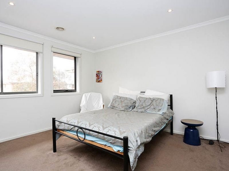 Photo - 7 Turnstone Drive, Point Cook VIC 3030 - Image 6