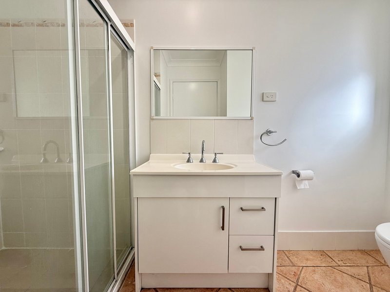 Photo - 7 Turret Close, Valentine NSW 2280 - Image 4