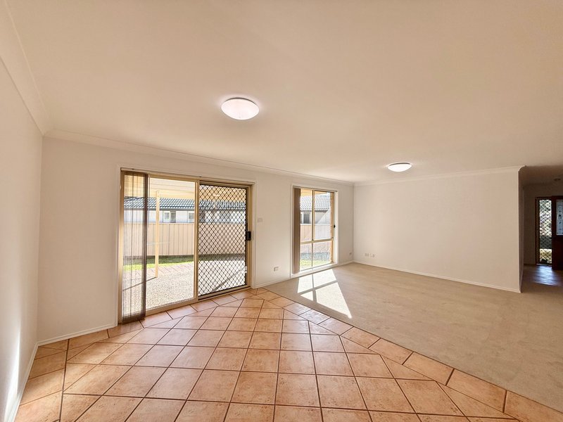 Photo - 7 Turret Close, Valentine NSW 2280 - Image 7