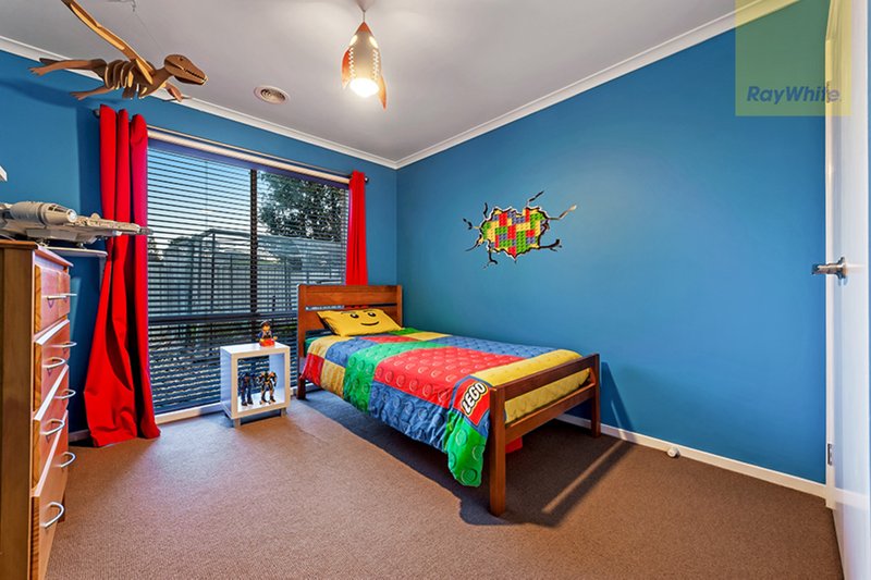 Photo - 7 Tusmore Rise, Craigieburn VIC 3064 - Image 12