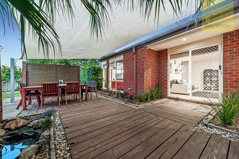 Photo - 7 Tusmore Rise, Craigieburn VIC 3064 - Image 15