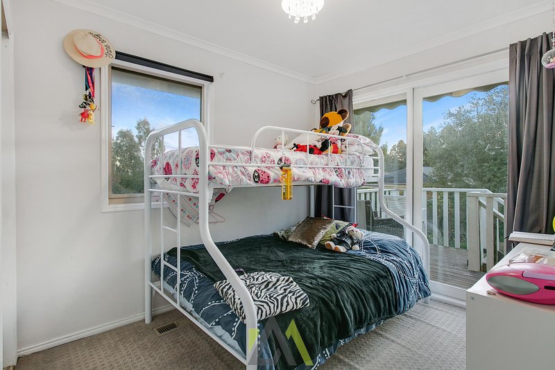 Photo - 7 Tweed Court, Langwarrin VIC 3910 - Image 12