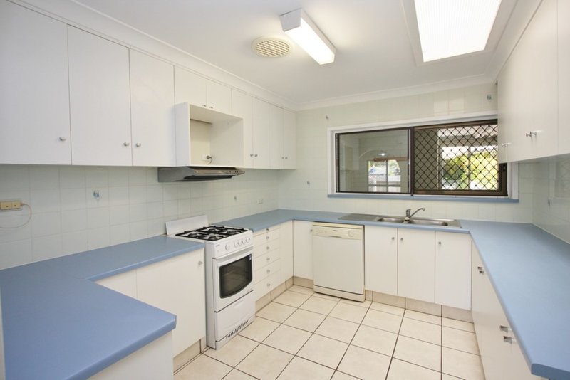 Photo - 7 Tyalla Drive, Ashmore QLD 4214 - Image 2