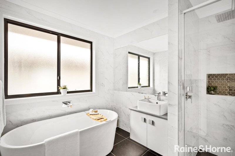 Photo - 7 Tyee Street, Gables Street, Box Hill NSW 2765 - Image 12