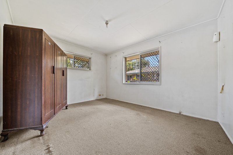 Photo - 7 Vacy Court, Eagleby QLD 4207 - Image 9