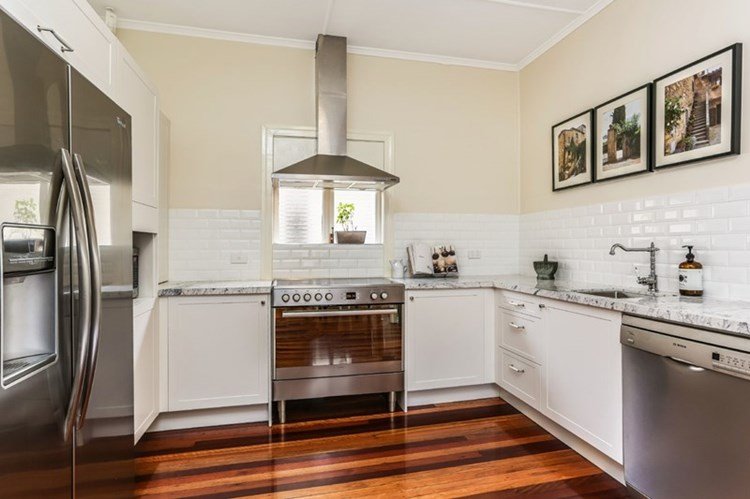 Photo - 7 Vale Street, Wavell Heights QLD 4012 - Image 3