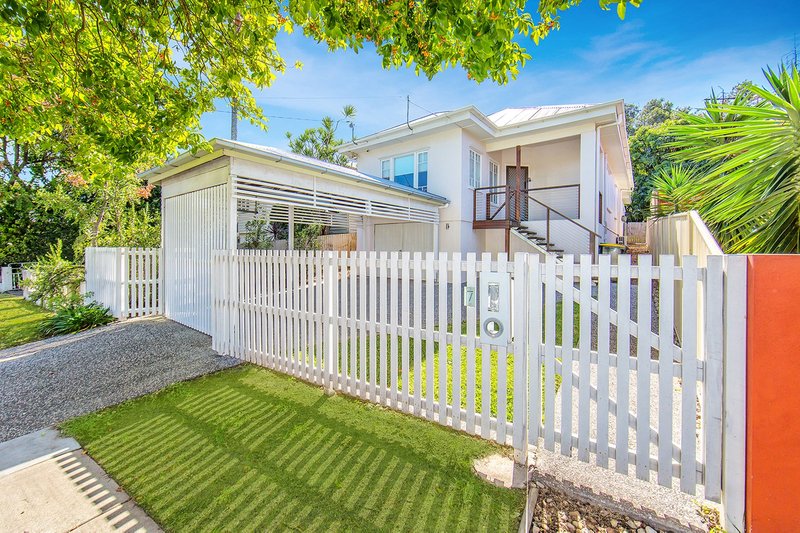 Photo - 7 Vale Street, Wavell Heights QLD 4012 - Image 6