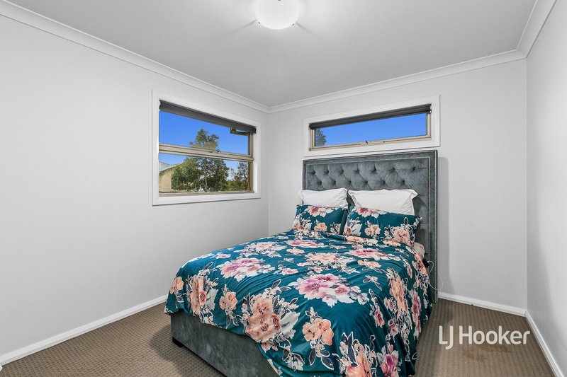 Photo - 7 Vali Road, Craigieburn VIC 3064 - Image 8