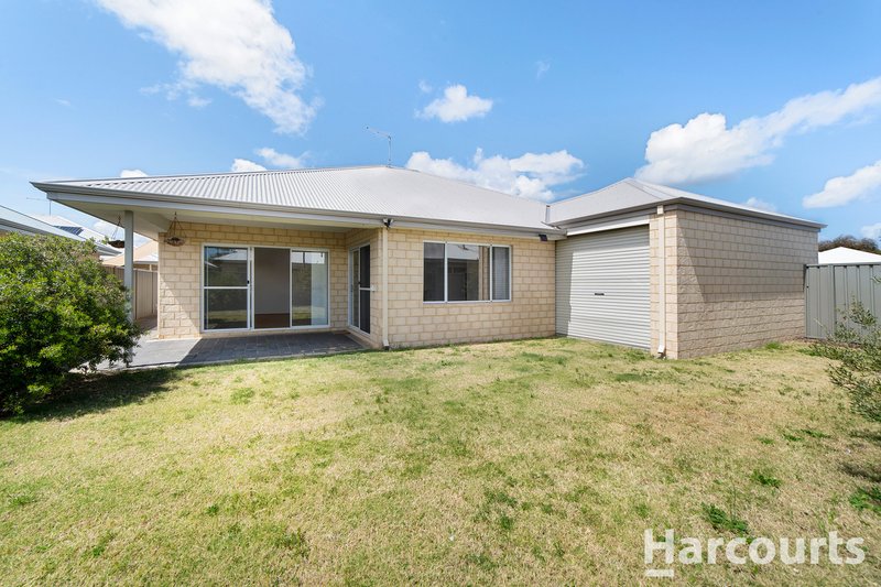 Photo - 7 Vaucluse Way, Coodanup WA 6210 - Image 11