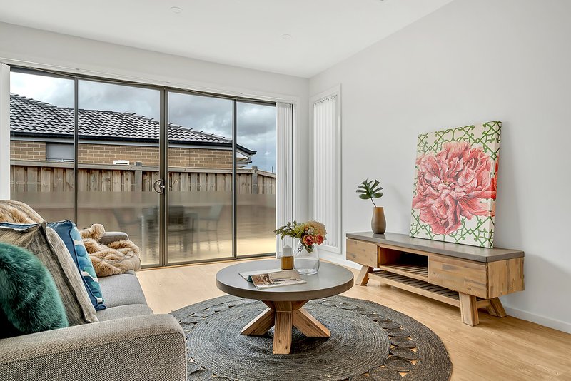 Photo - 7 Vautier Avenue, Mickleham VIC 3064 - Image 6