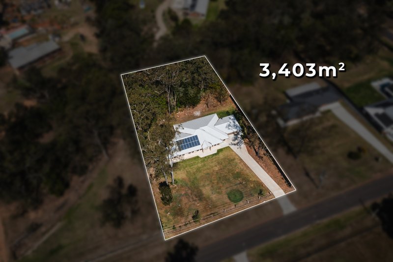 Photo - 7 Velvet Street, Pine Mountain QLD 4306 - Image 2