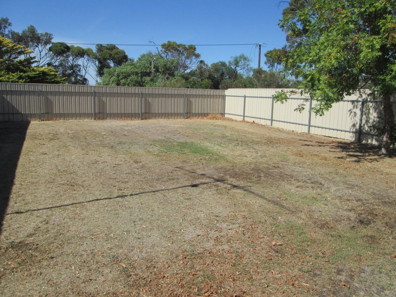 Photo - 7 Venning Road, Coonalpyn SA 5265 - Image 11