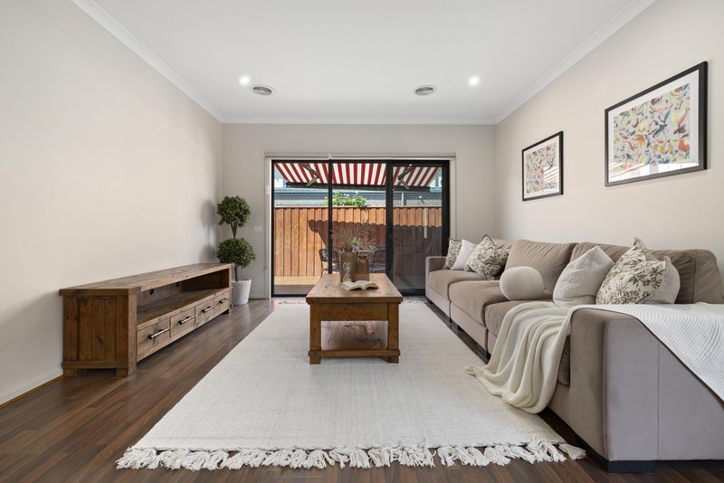 Photo - 7 Verdant Street, Wantirna South VIC 3152 - Image 5