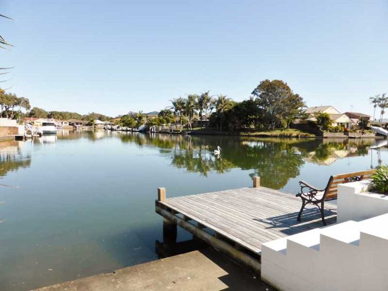 Photo - 7 Victor Avenue, Forster NSW 2428 - Image 2