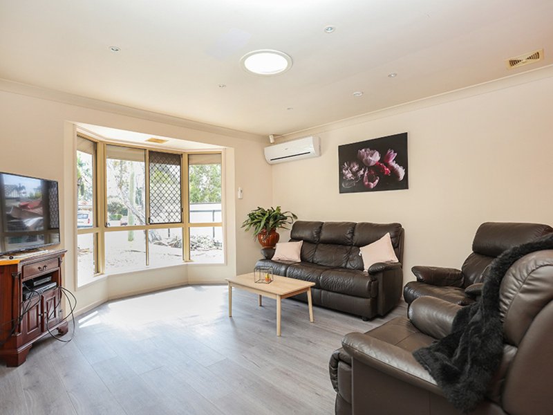 Photo - 7 Vincent Court, Deception Bay QLD 4508 - Image 4