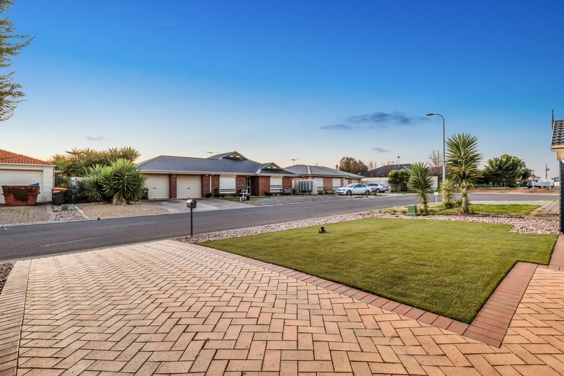 Photo - 7 Vincent Court, Munno Para West SA 5115 - Image 4