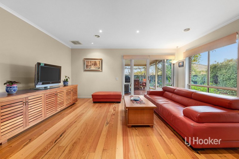 Photo - 7 Vine Close, Point Cook VIC 3030 - Image 13