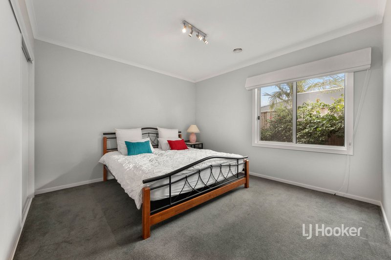 Photo - 7 Vine Close, Point Cook VIC 3030 - Image 14