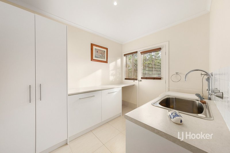 Photo - 7 Vine Close, Point Cook VIC 3030 - Image 17