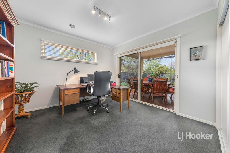 Photo - 7 Vine Close, Point Cook VIC 3030 - Image 18