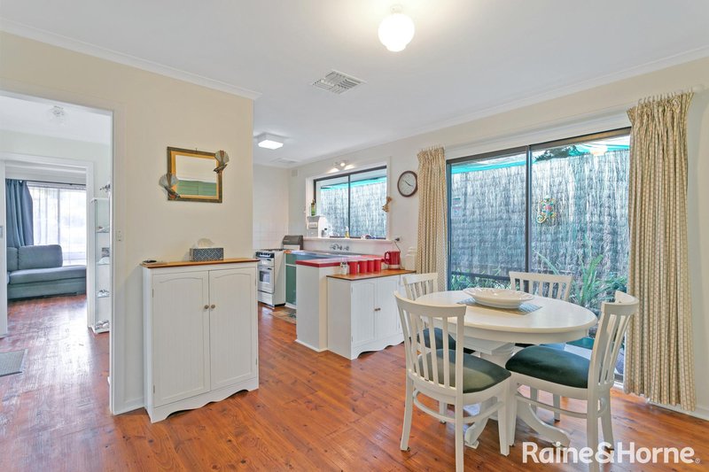 Photo - 7 Vintners Walk, Hackham West SA 5163 - Image 5