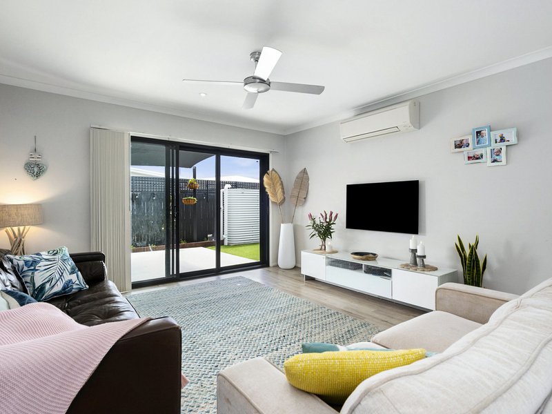 Photo - 7 Violet Street, Caloundra West QLD 4551 - Image 3