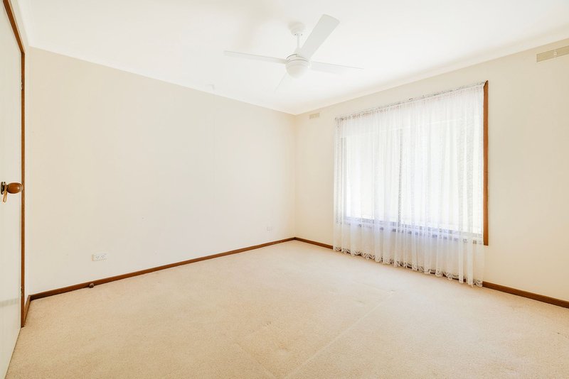 Photo - 7 Waddell Street, Bacchus Marsh VIC 3340 - Image 7