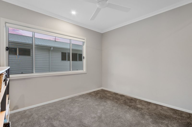 Photo - 7 Walker Avenue, Belivah QLD 4207 - Image 21