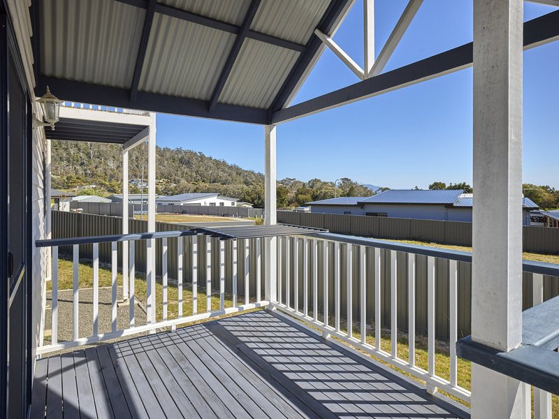 Photo - 7 Wallace Avenue, Bicheno TAS 7215 - Image 4