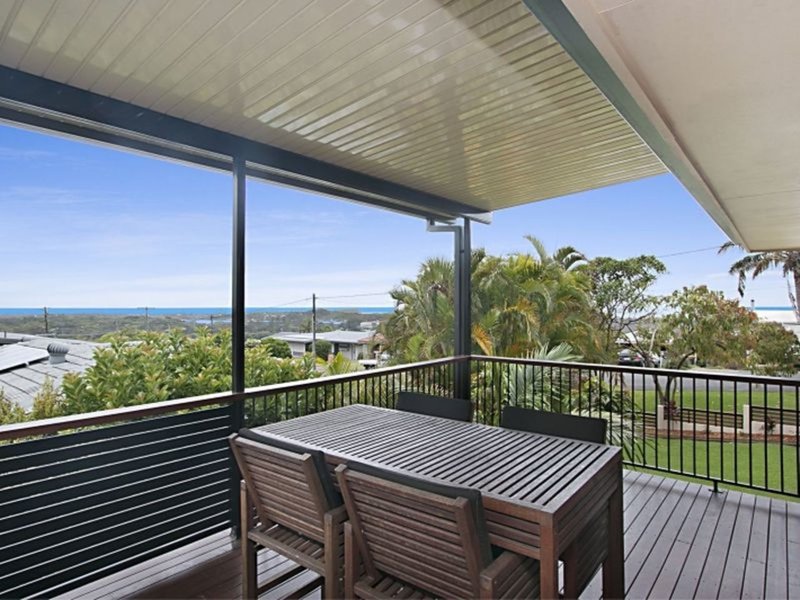 Photo - 7 Walter Crescent, Banora Point NSW 2486 - Image 7