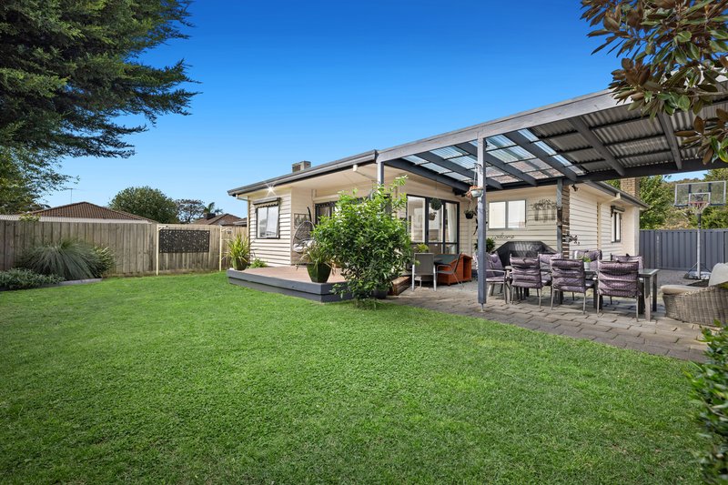 Photo - 7 Wandoo Avenue, Clarinda VIC 3169 - Image 13