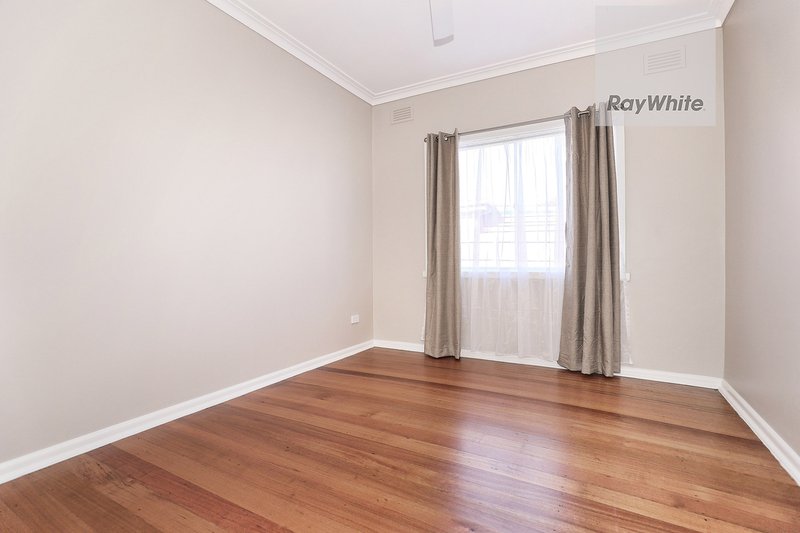 Photo - 7 Warwick Place, Tullamarine VIC 3043 - Image 7