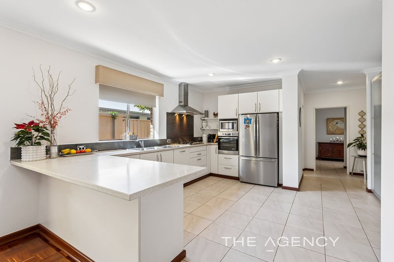 Photo - 7 Warwick Road, Sorrento WA 6020 - Image 7