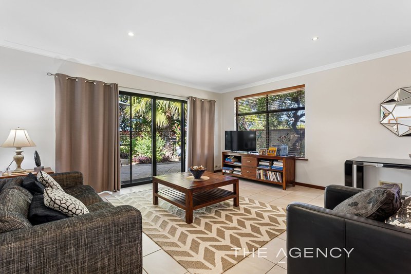 Photo - 7 Warwick Road, Sorrento WA 6020 - Image 11