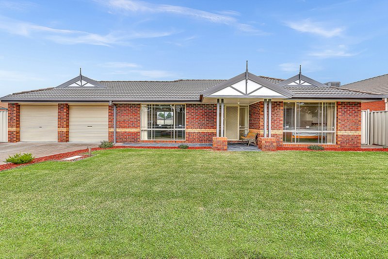 7 Waterdale Rise, Craigieburn VIC 3064