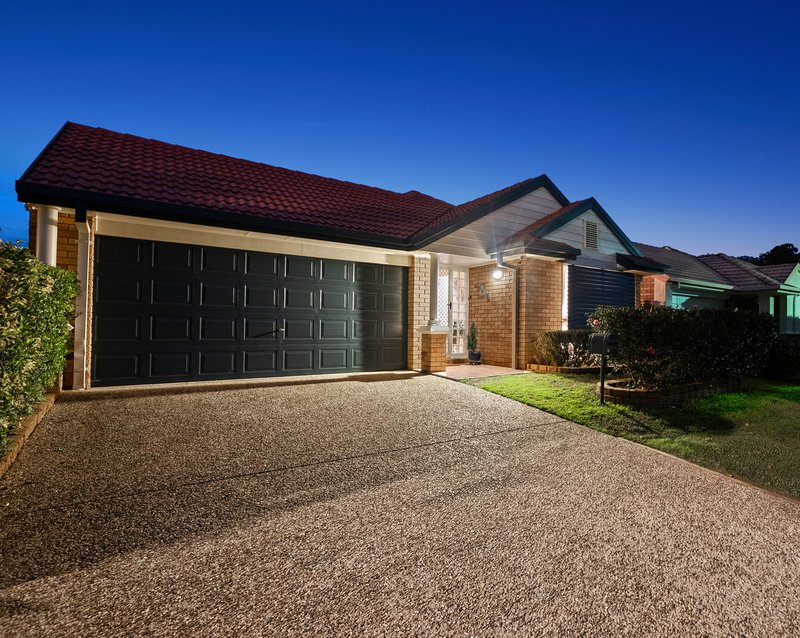 Photo - 7 Waterdown Drive, Elanora QLD 4221 - Image 7