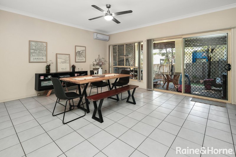 Photo - 7 Waterhousia Crescent, Brookwater QLD 4300 - Image 4