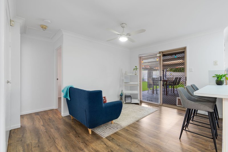 Photo - 7 Watkinsia Court, Regents Park QLD 4118 - Image 10