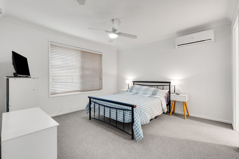 Photo - 7 Watkinsia Court, Regents Park QLD 4118 - Image 11