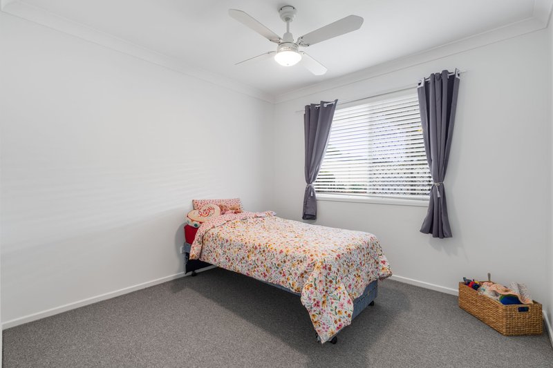 Photo - 7 Watkinsia Court, Regents Park QLD 4118 - Image 12
