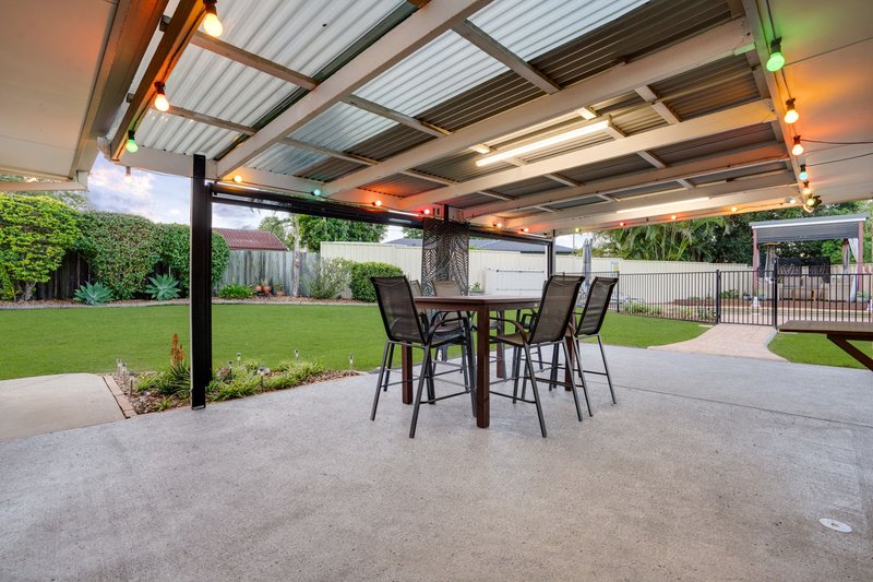Photo - 7 Watkinsia Court, Regents Park QLD 4118 - Image 17