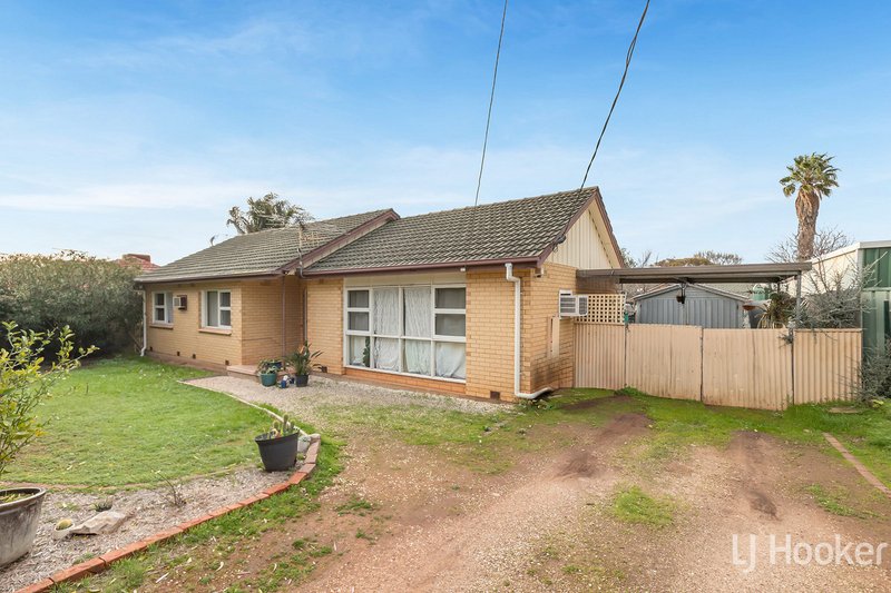 Photo - 7 Waytown Street, Elizabeth Park SA 5113 - Image 2